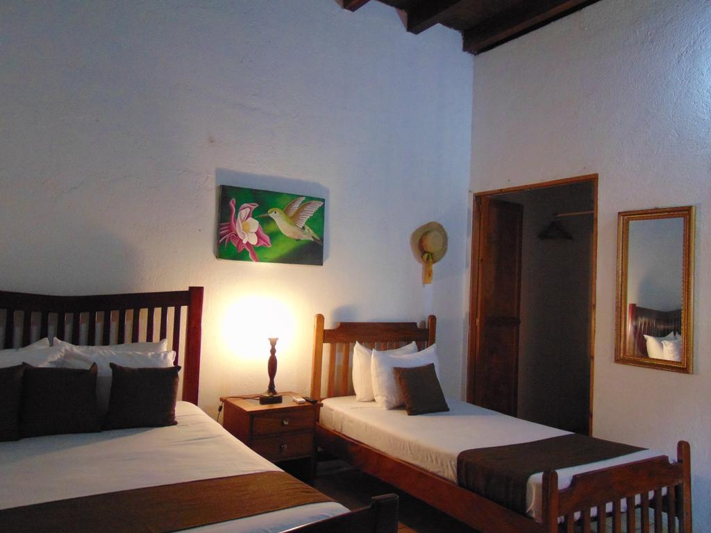 Hotel El Maltese Гранада Екстериор снимка