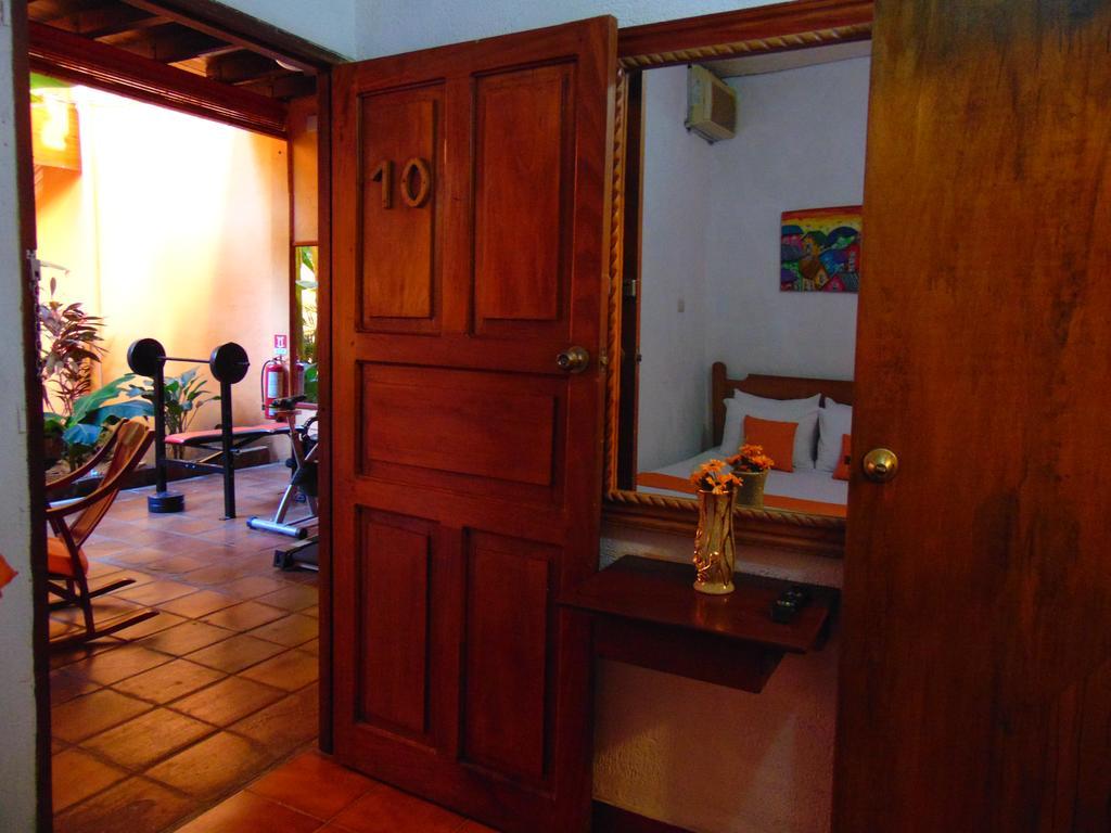 Hotel El Maltese Гранада Екстериор снимка