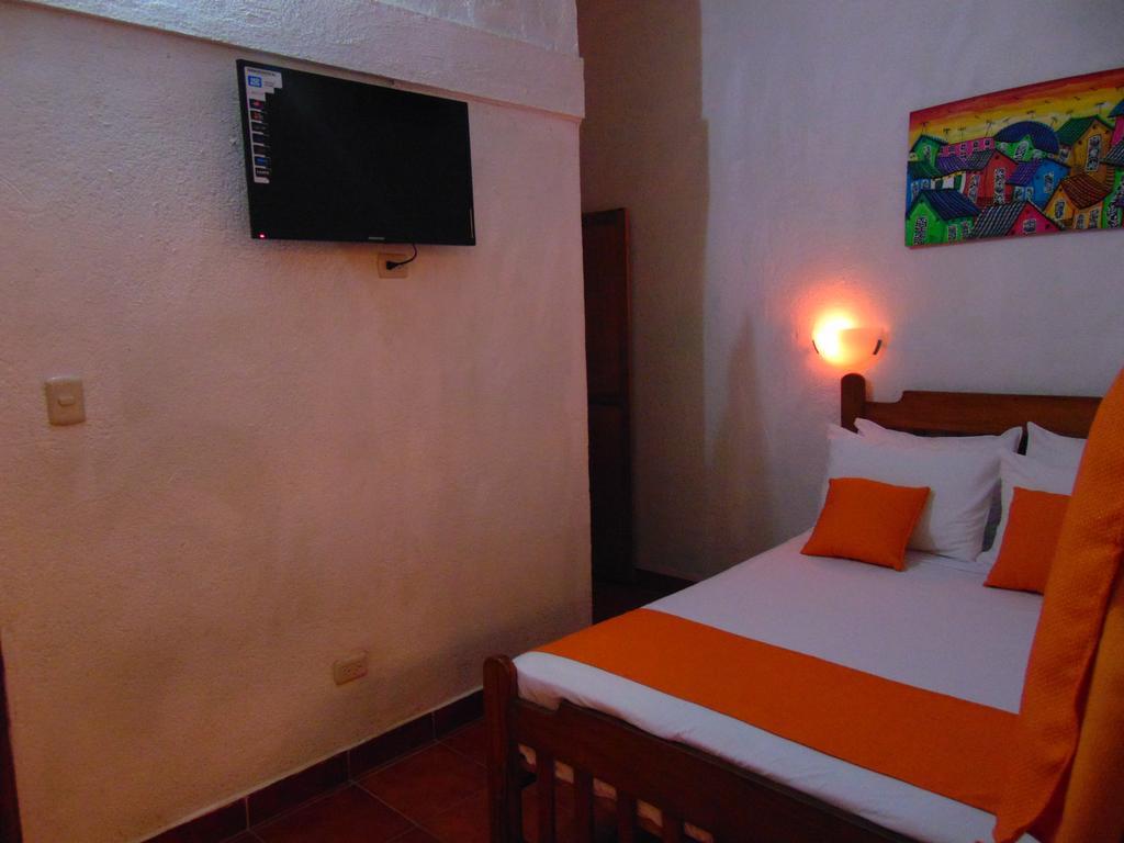 Hotel El Maltese Гранада Екстериор снимка